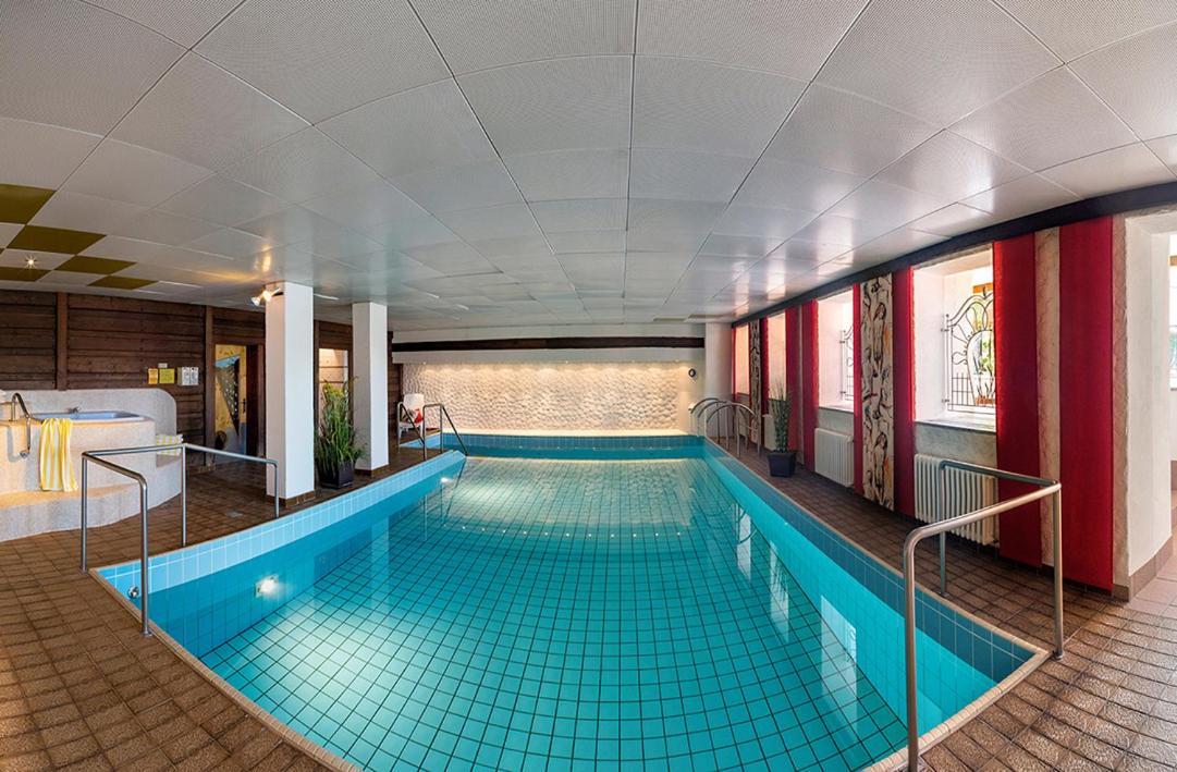 Hotel Alpenhof バート・ヴェリスホーフェン エクステリア 写真
