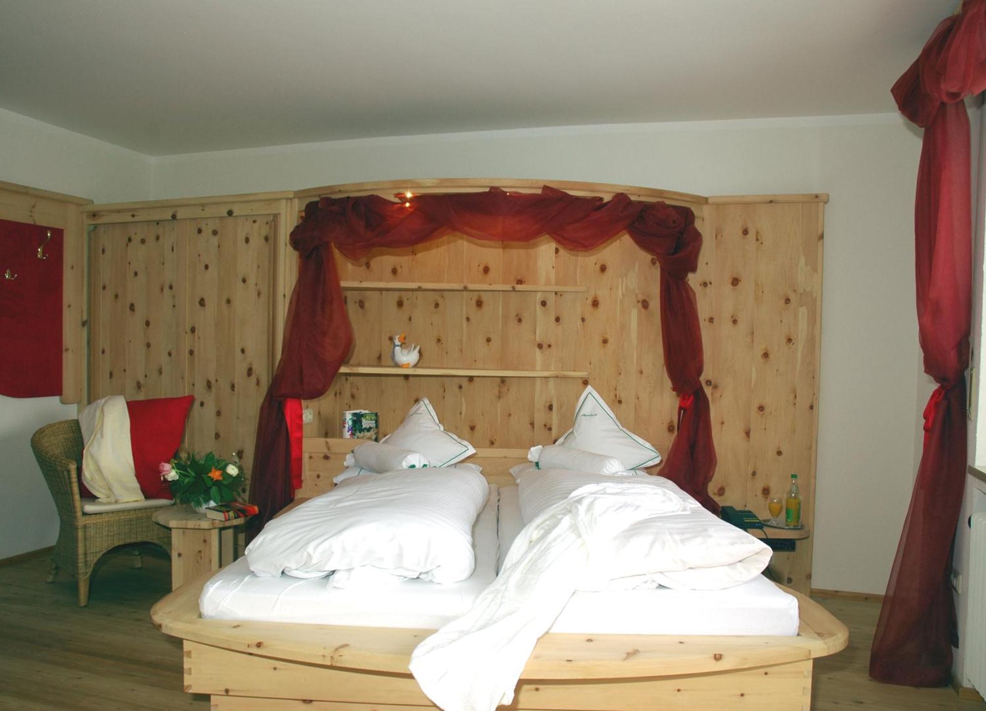 Hotel Alpenhof バート・ヴェリスホーフェン エクステリア 写真