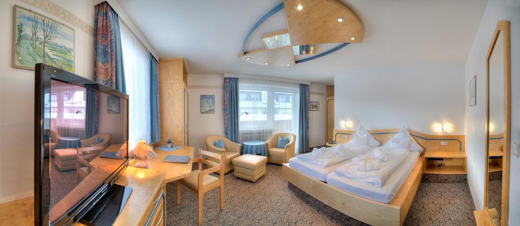 Hotel Alpenhof バート・ヴェリスホーフェン エクステリア 写真